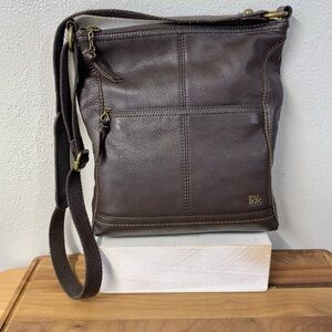 The Sak Brown Pebbled Leather Crossbody Bag Zip Top Adjustable Strap Minimalist